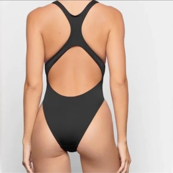 Skims Monokini One-Piece Swimsuit - Picture 3 of 5